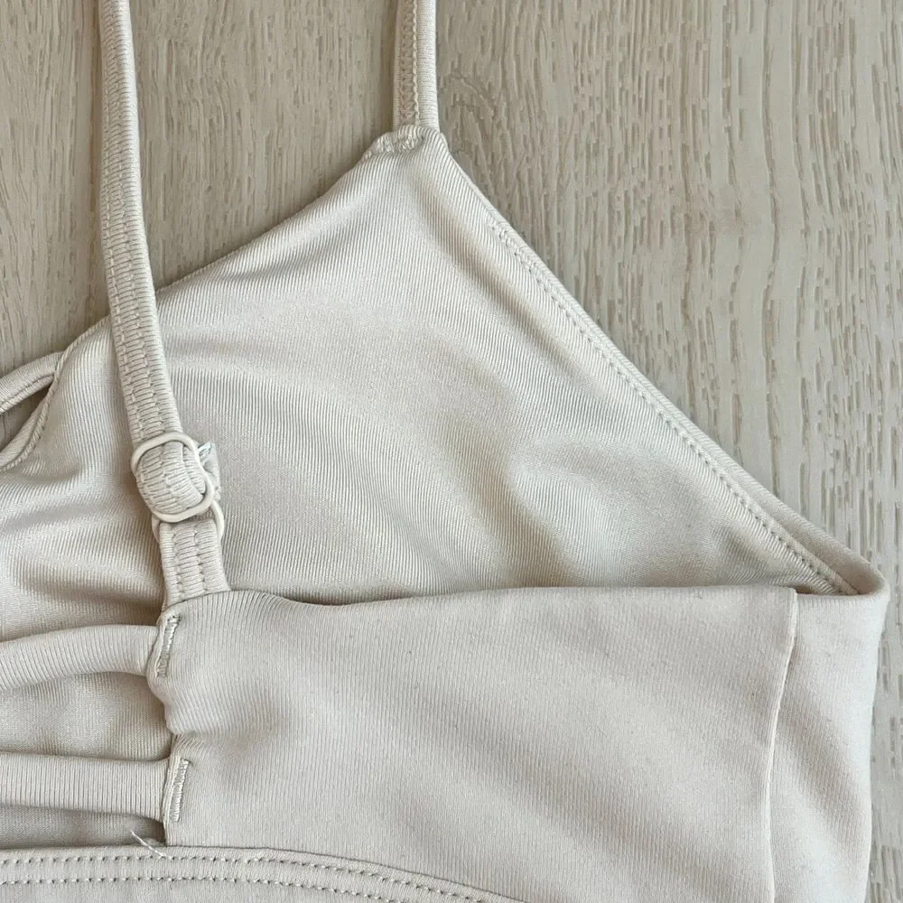 Alo Yoga Interlace Ivory Sports Bra Size Small Balletcore / Minimalist